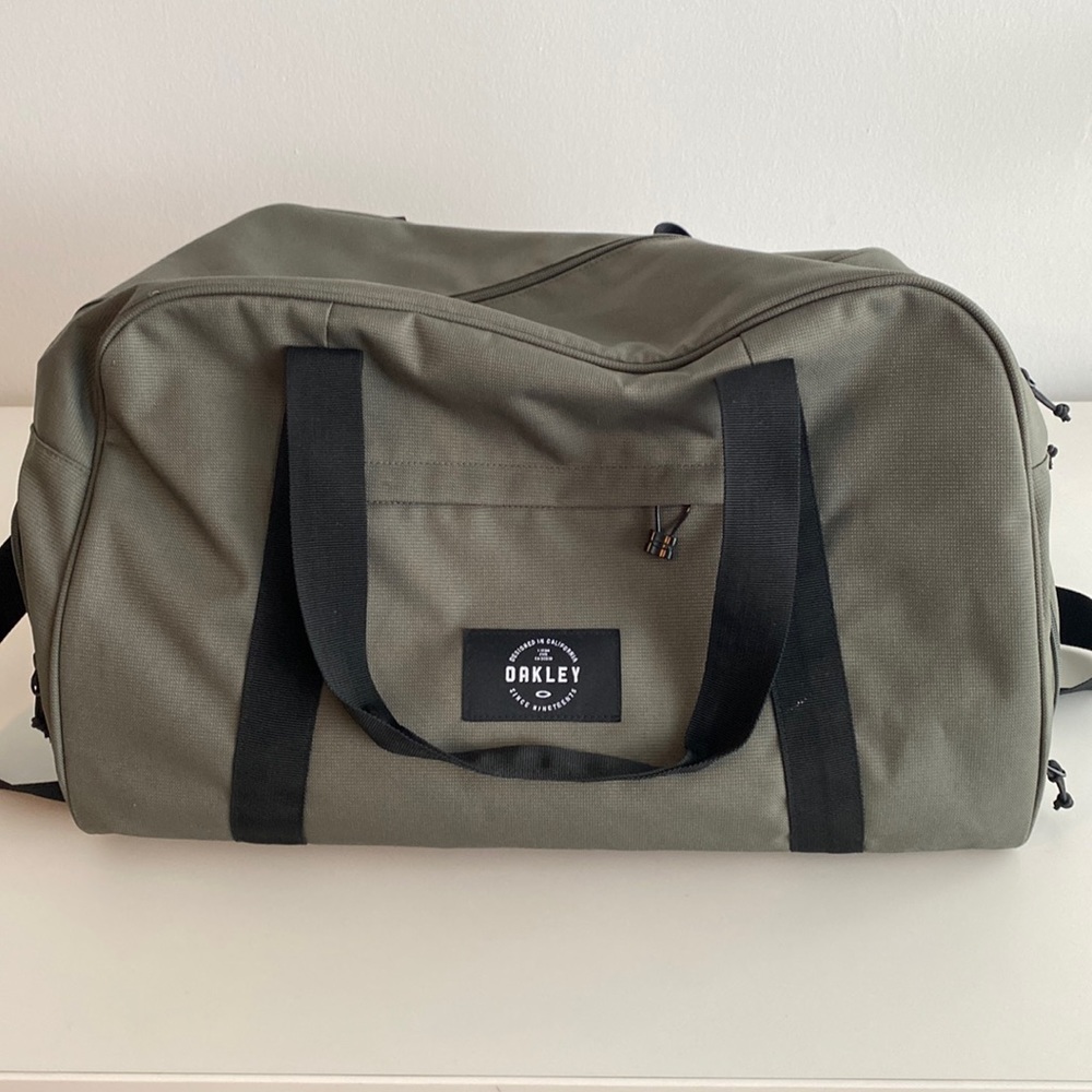 Oakley Duffel Bag (Military Green)